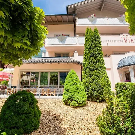 & Alpenresidenz Viktoria アパートホテル