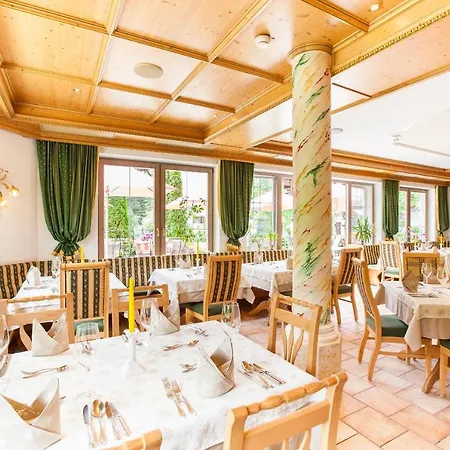 Lägenhetshotell & Alpenresidenz Viktoria Neustift im Stubaital