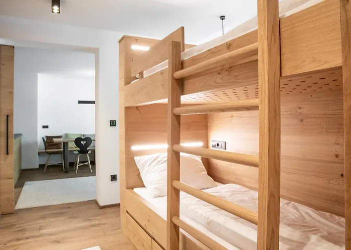 Apartahotel & Alpenresidenz Viktoria 4*