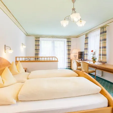 & Alpenresidenz Viktoria Апарт-отель Нойштифт-им-Штубайталь