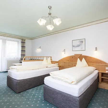 Aparthotel Hotel&appartements Alpenresidenz Viktoria 4*